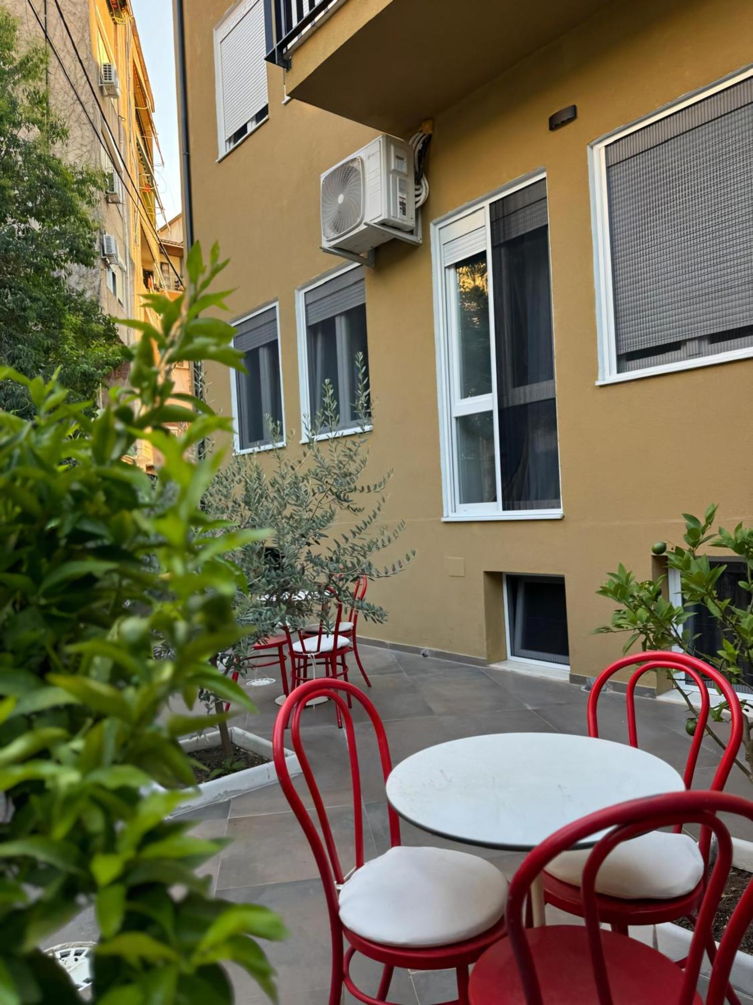 Vila Panto Tirana Buitenkant foto