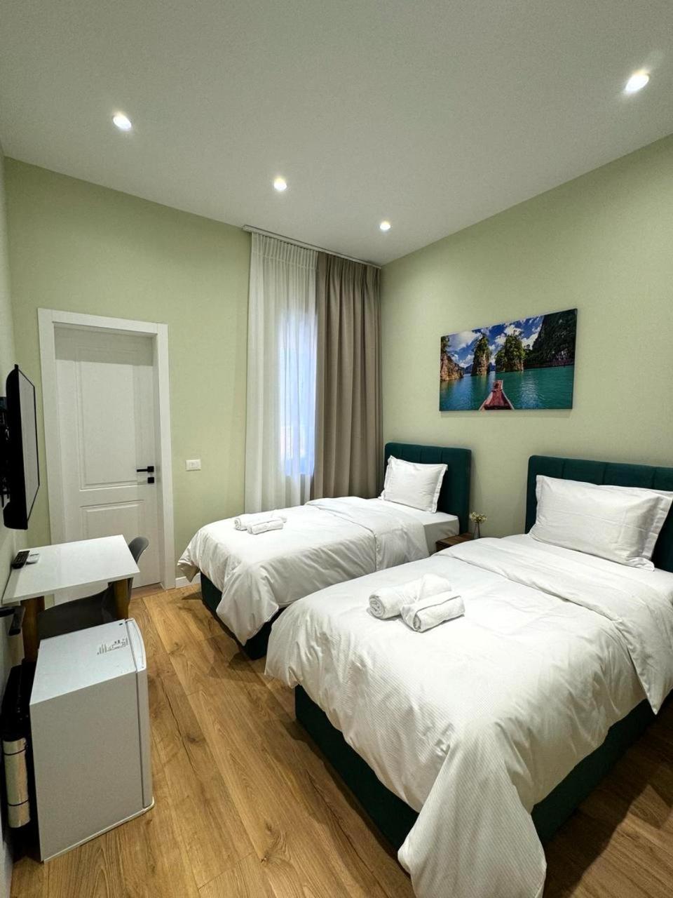 Vila Panto Tirana Buitenkant foto